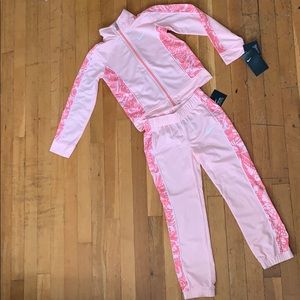 Brand new nike track suit set